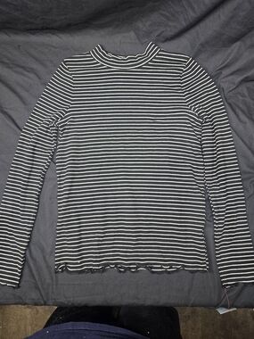 Cat & Jack Girls XL (14) Black White Striped Mock Neck Long Sleeve Ribbed Top